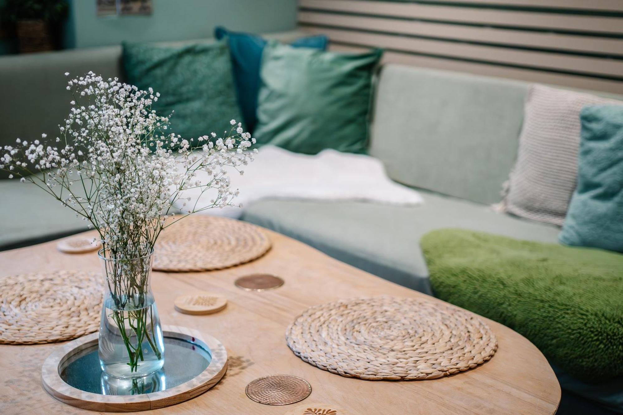 Town Centre Apartment With Hot Tub チェルトナム エクステリア 写真